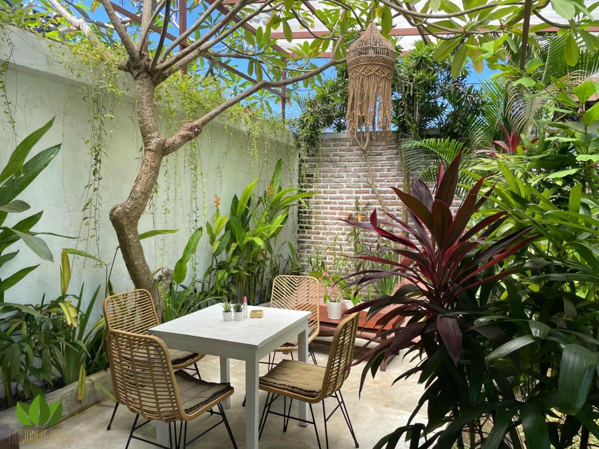 The Jungle House Hostel Canggu  Exterior photo