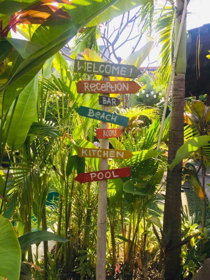 The Jungle House Hostel Canggu  Exterior photo